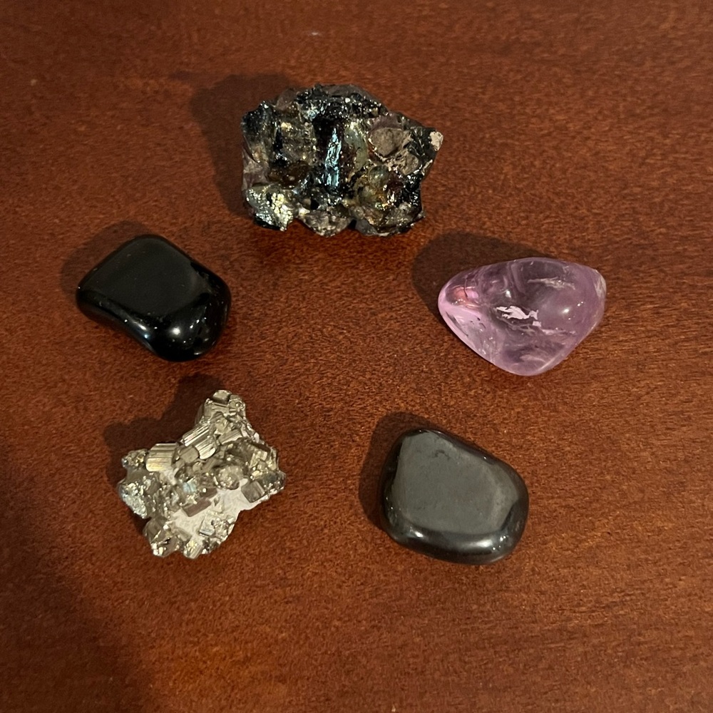 Assorted Gemstone Crystal Tumbles Collection 💎 - Picture 3 of 3